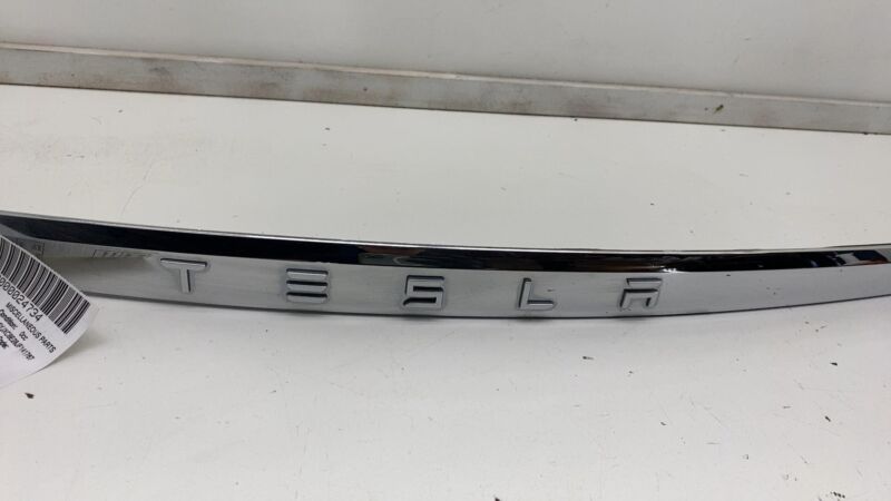 1035369 00 D ⭕16-20 Model X Rear Trunk Lid Liftgate Applique Chrome Trim Molding 1035369-00-D