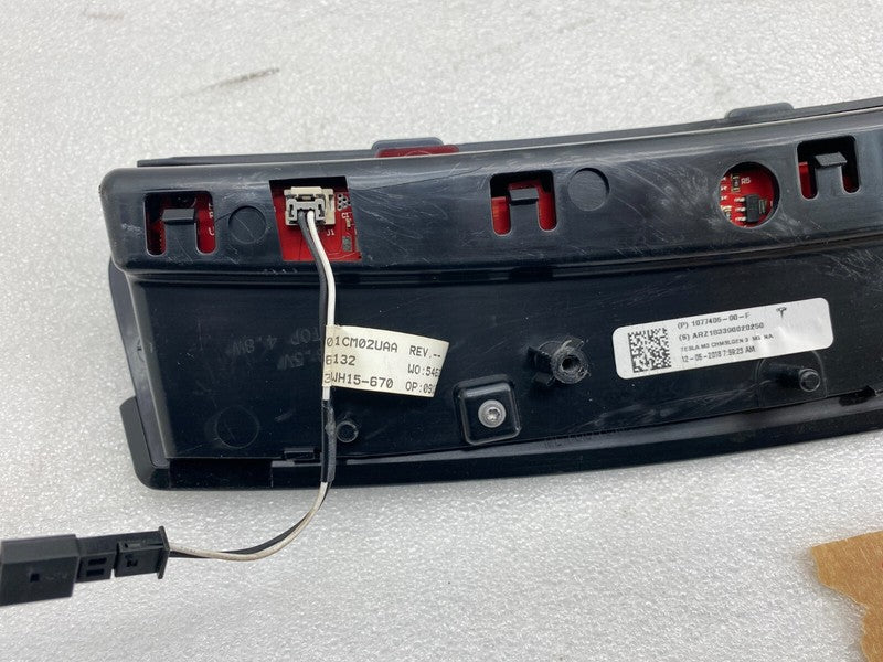 1077405 00 F ⭕ 17-23 Model 3 Rear Package Tray Lamp Inner 3rd Brake Stop Light 1077405-00-F