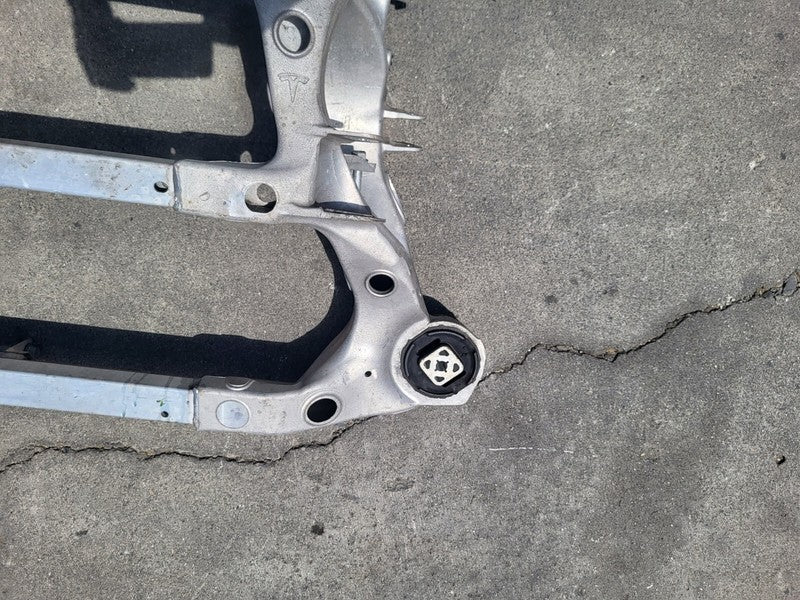 100982600A ⭕ 2016-2020 Tesla Model S Rear Chassis Subframe Cradle Crossmember 1009826-00-A