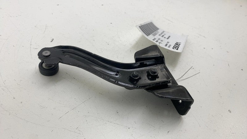 ⭕ 17-25 Chrysler Pacifica Rear Driver Side Sliding Door Upper Roller Hinge Left