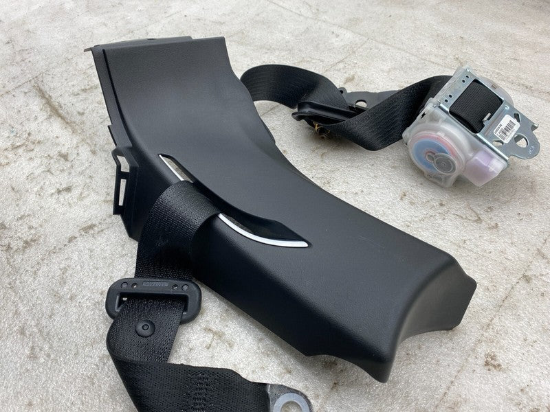 1024732 00 C ⭕ 16-20 Model S C-Pillar Trunk Trim Right w/ Seat Belt & Retractor 1023136-05-D