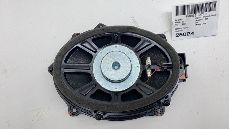 C100001447G ⭕ 22-24 Rivian R1T R1S Front Left or Right Door Audio Sound Speaker C100001447-G