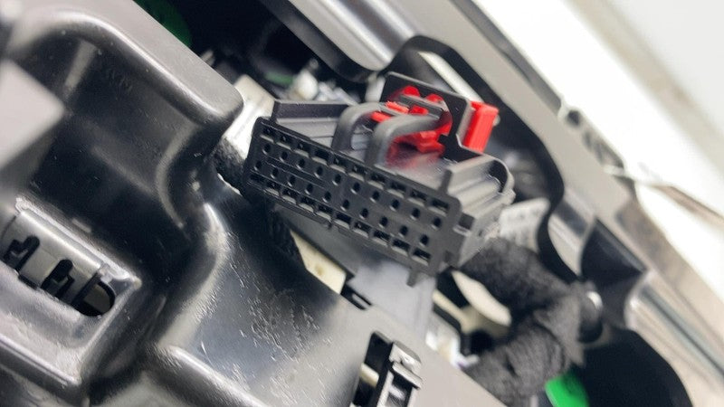 E6180122B ⭕ 2022-2024 Rivian R1T R1S Front Dome Reading Light SOS Hazard Switch E6180122-B