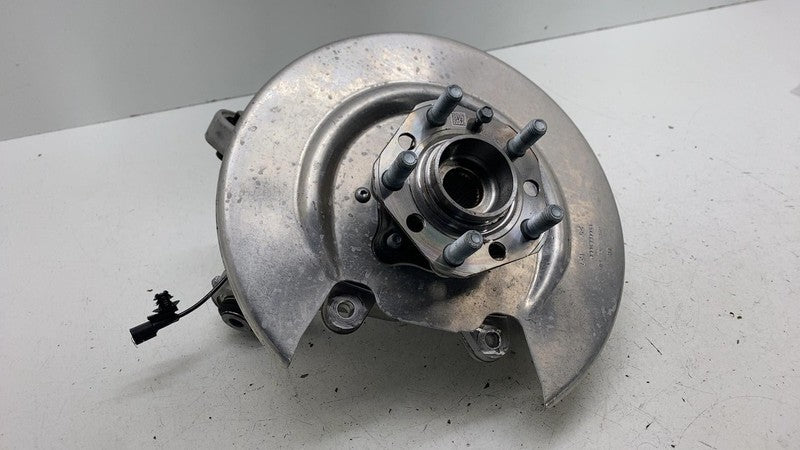 ⭕ 2025-2026 Model Y Rear Left Spindle Knuckle + Hub (142mm Driven) 218