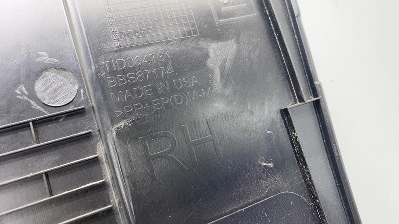 85614490 ⭕2025 Chevrolet Silverado 1500 Front Right Door Panel Trim Cover Black  85614490