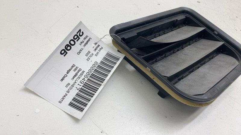 31369380 ⭕ 21-24 Polestar 2 Rear Left or Right Quarter Air Drafter Pressure Vent 31369380