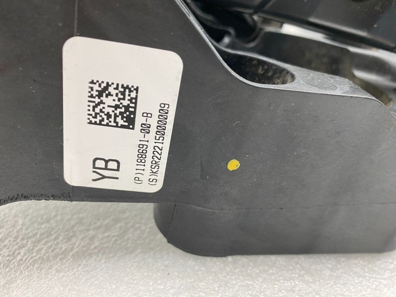 118869100B ⭕ 2020-2023 Tesla Model Y Accelerator and Brake Pedal Pad Assembly 1188691-00-B