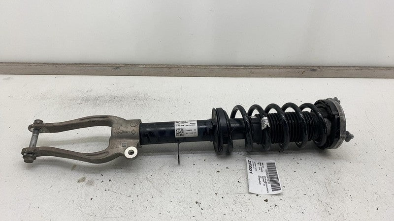 686119903 2018-2023 BMW 530e Front Driver Side Suspension Strut Shock Absorber Left LH RWD
