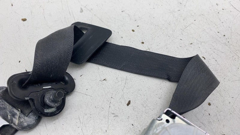 ⭕ 2023 Jeep Wrangler 4XE JL Rear Left 2nd Row Seat Belt & Retractor P6