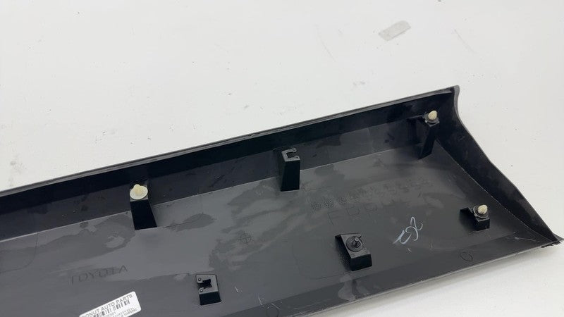 ⭕ 2018-2022 Toyota C-HR Front Right Door Lower Trim Molding Panel RH 7