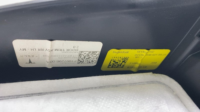 1997296-00-A ⭕ 20-24 Tesla Model Y Rear Left Interior Door Panel Trim Card Cover 1997296-00-A