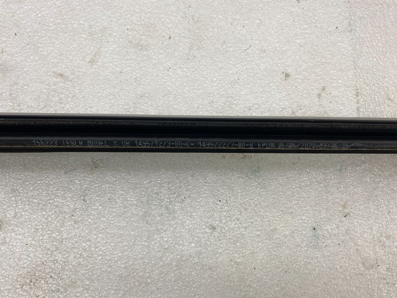 1495712 00 C ⭕ 20-24 Model Y Rear Driver Side Door Window Outer Belt Seal Left 1495712-00-C
