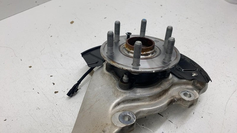 ⭕ 2022 Rivian EDV-700 Amazon Van Front Right Knuckle Wheel Hub FWD PT0