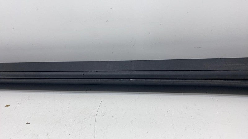 32259230 ⭕ 21-23 Polestar 2 Passenger Side Rocker Skirt Panel Molding Trim Right 32259230