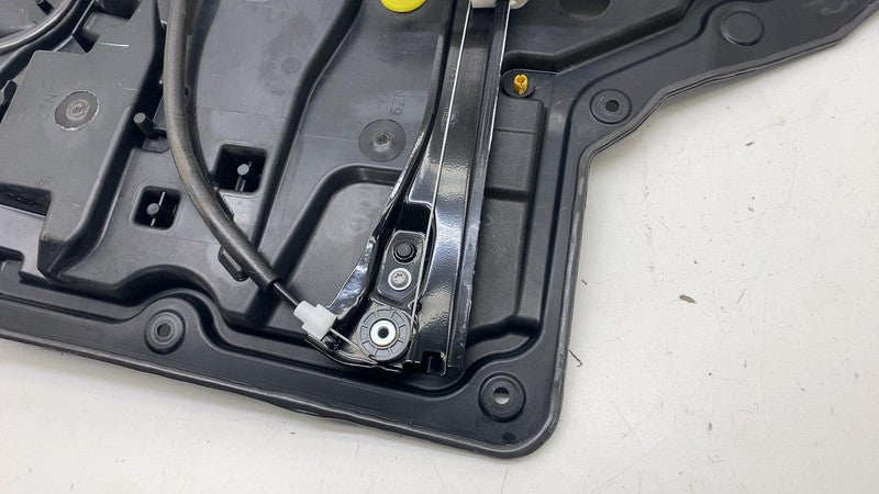 ⭕ 2017-2024 Chrysler Pacifica Rear Right Door Window Regulator & Motor