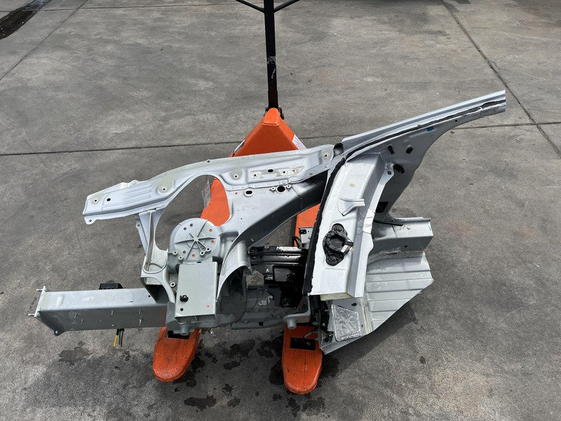 2012-2016 Tesla Model S MS Front Right Body Fender Horn Frame Rail Apr