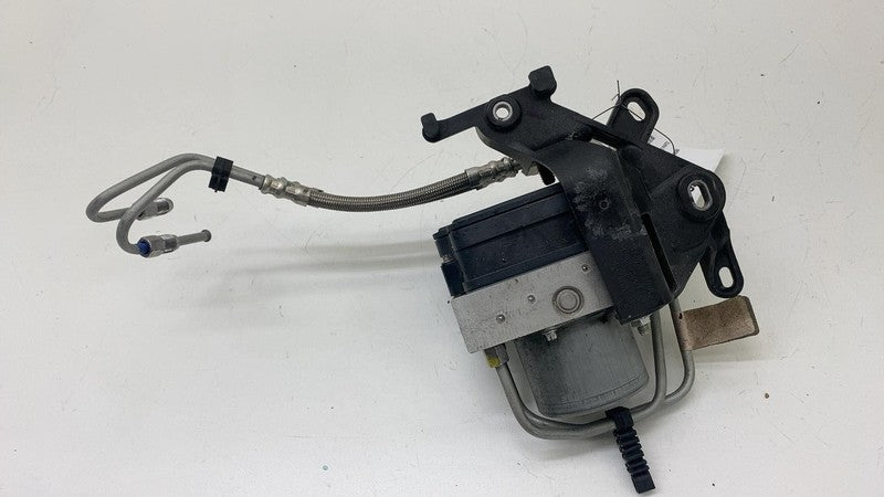 1044745-00-B ⭕ 2017-2023 Tesla Model 3 M3 Anti-Lock Brake System ABS Pump Module 1044745-00-B