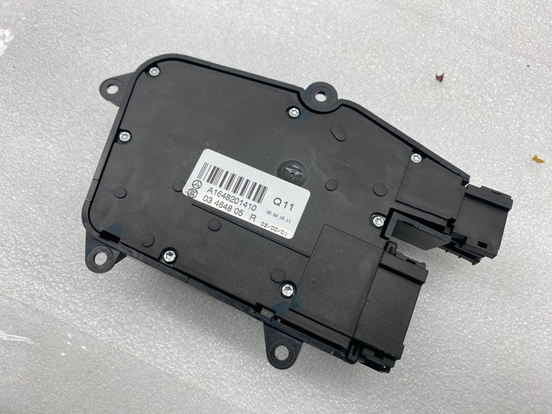 A1648201410 ⭕ 2012-2015 Tesla Model S Front Passenger Side 1st Row Seat Control Switch Right