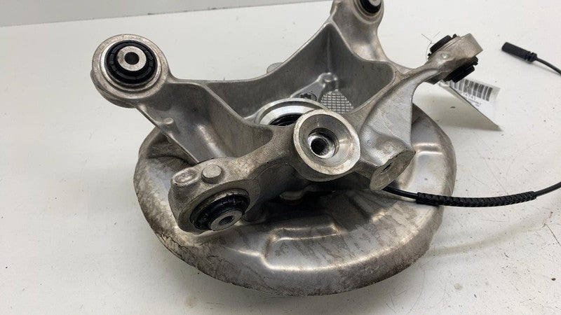 3411686344401 ⭕14-20 BMW i3 I01 Rear Right Spindle Knuckle Wheel Hub w/ Dust Shield RH 6863444