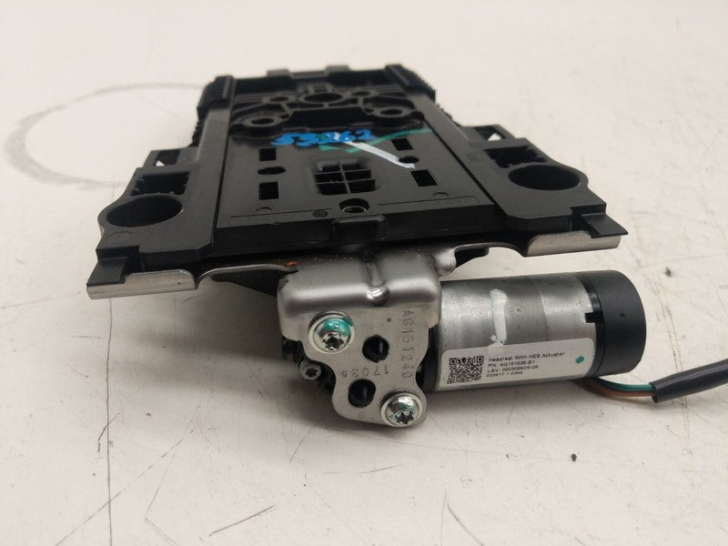 ⭕ 2016-2020 Tesla Model S Front Left Headrest Adjuster Mechanism w/ HE