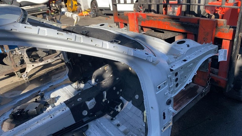 ⭕ 2022-2024 Polestar 2 Front Passenger Side Structural Frame Horn Cuto