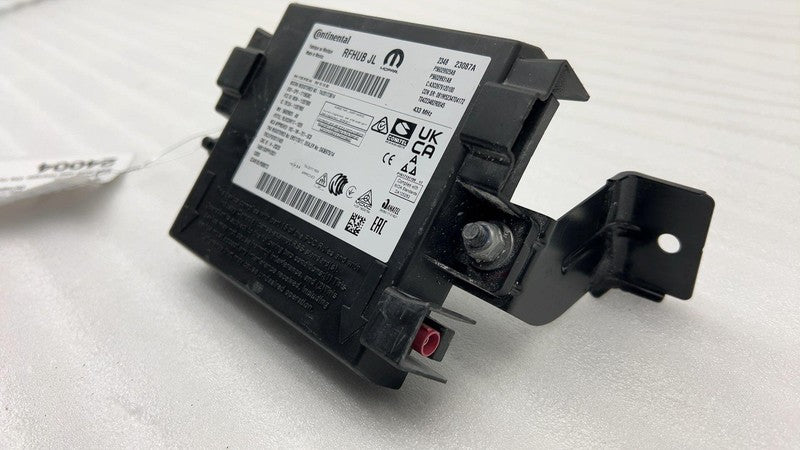 ⭕ 21-23 Jeep Wrangler 4XE Hub Receiver Transmit w/ Bracket Assembly 56