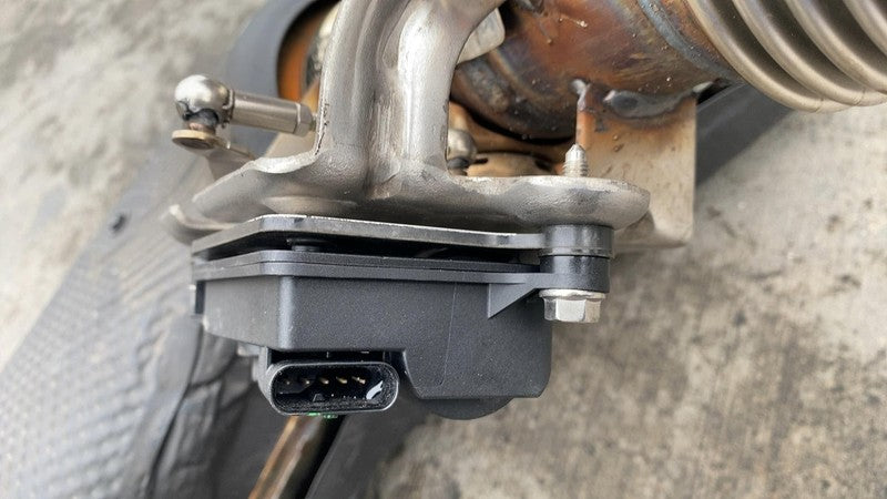 ⭕ 2022-2024 Chevrolet Chevy Corvette 6.2 V8 Exhaust System Rear Muffle