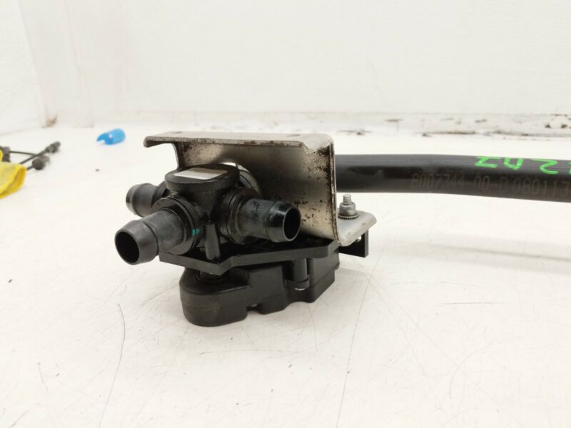 2012-2020 Tesla Model S MS 4-Way Coolant Pump Valve Actuator with Pipe & Bracket