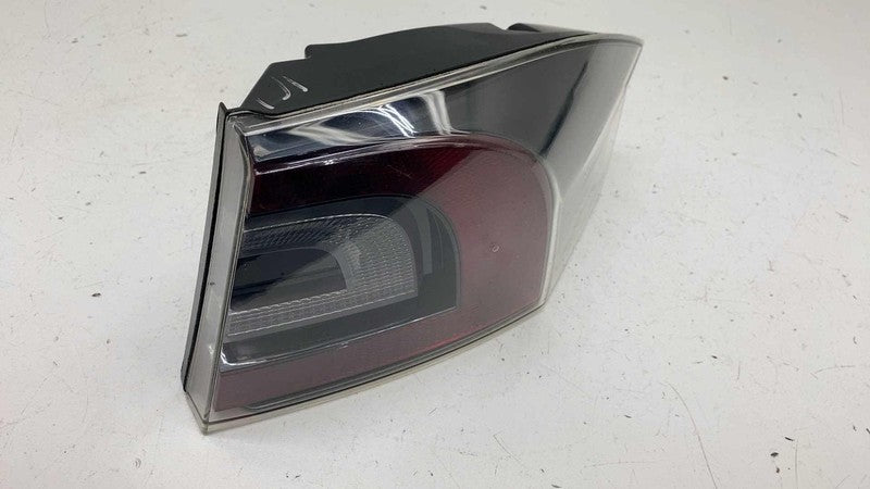 ⭕ 2012-2022 Tesla Model S Rear Right Taillight LED Outer Tail Lamp 600