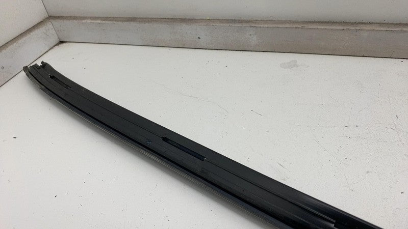 ⭕ 2014-2021 BMW i3 Right Front Door Glass Upper Seal Water Stripper Assembly OEM
