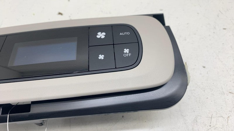 68395990AA ⭕ 18-20 Chrysler Pacifica Rear Heater A/C Climate Temperature Control 68395990AA