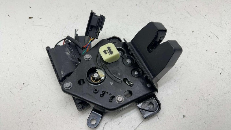 ⭕ 20-25 Model Y Rear Liftgate Tailgate Decklid Lock Latch Actuator 150