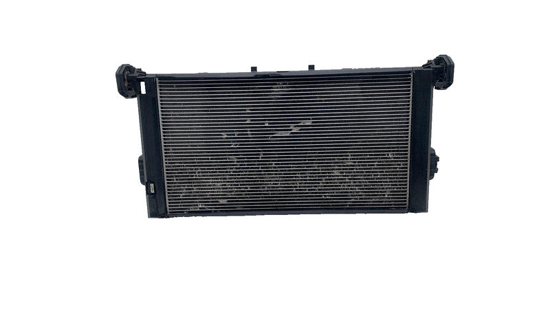 ⭕ 2014-2020 BMW i3 I01 Front Radiator A/C Condenser Fan Shroud Assembly 8641949