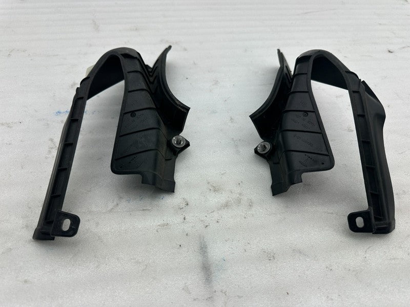 106460200B ⭕16-20 Model X Front Left/Right Bonnet Hood Hinge Trim 1064602-00-B/1064603-00-B