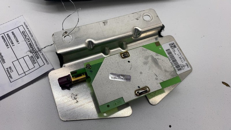 2011-2018 Porsche Cayenne S Front Rear View Mirror Upper Trim + Antenn