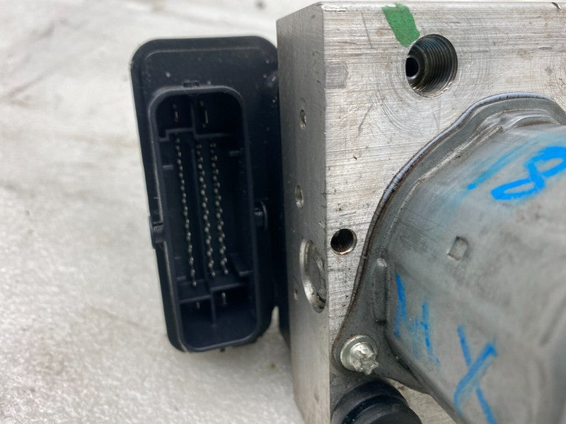 103779700D ⭕ 16-20 Model X Anti-Lock ABS Brake Pump Hydraulic Control Module 1037797-00-D