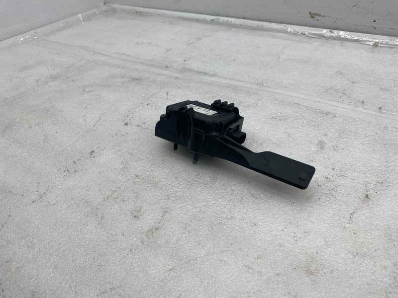 100537100B ⭕ 12-17 Tesla Model S Homelink Computer Garage Door Opener Module 1005371-00-B