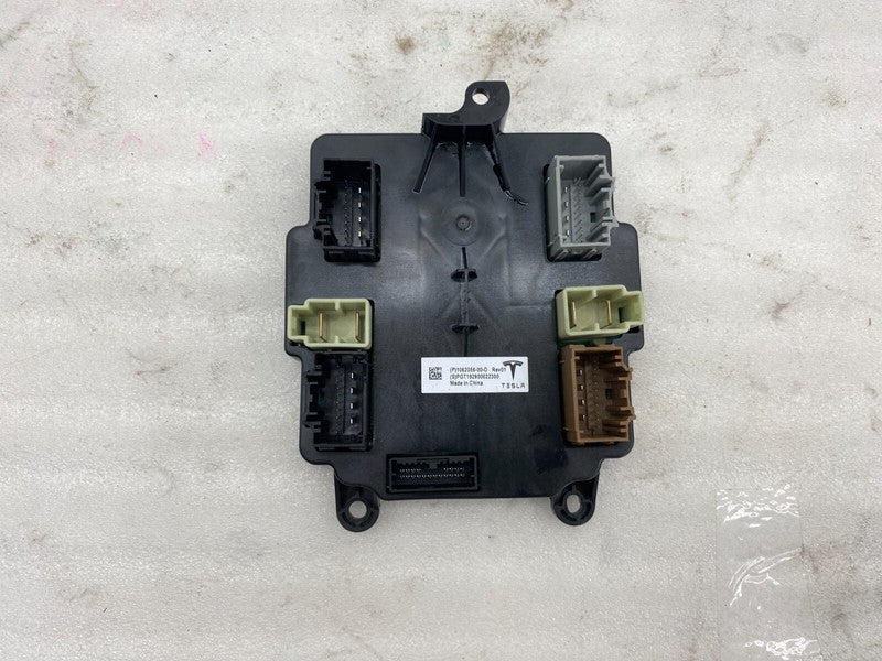 1062056 00 D ⭕2016-2020 Tesla Model X Rear Falcon Controller Door Control Module 1062056-00-D