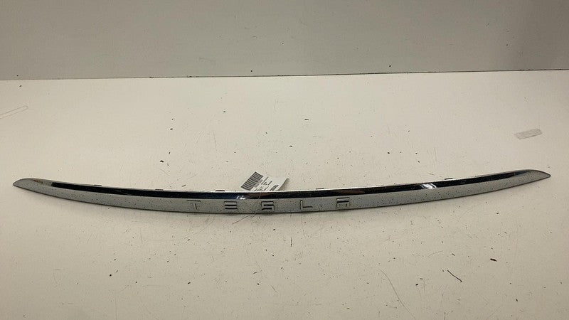 1046920-00-B ⭕ 2016-2020 Tesla Model X MX Rear Trunk Lid Mold Chrome Molding OEM 1046920-00-B