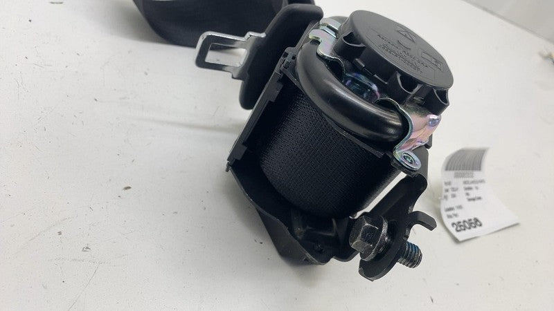 ⭕ 20-24 Model Y MY Rear Left or Right 2nd Row Seat Belt & Retractor 16