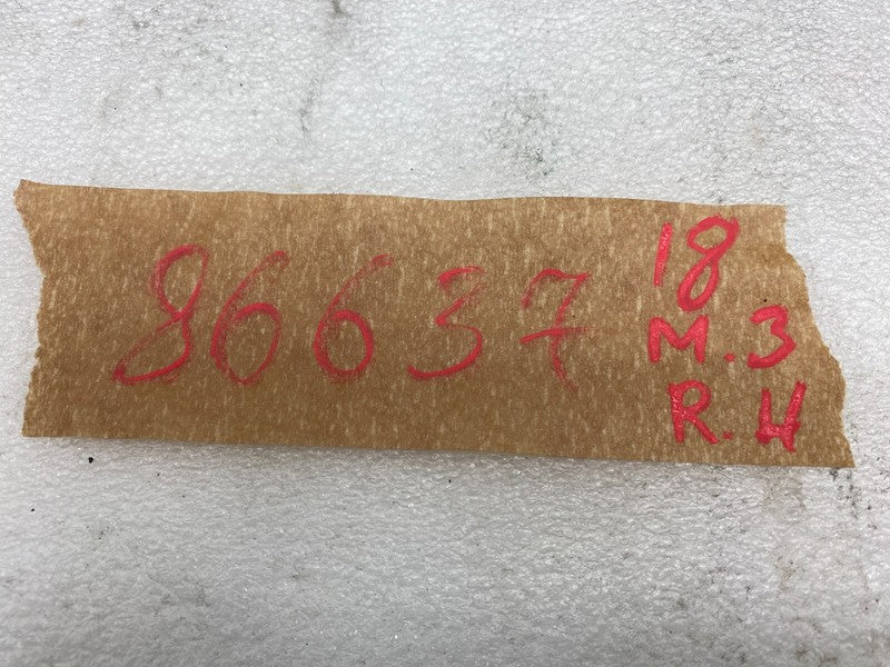 43R-004530 ⭕ 17-19 Tesla Model 3 Front Passenger Door Window Glass Right RH (Single Pane)