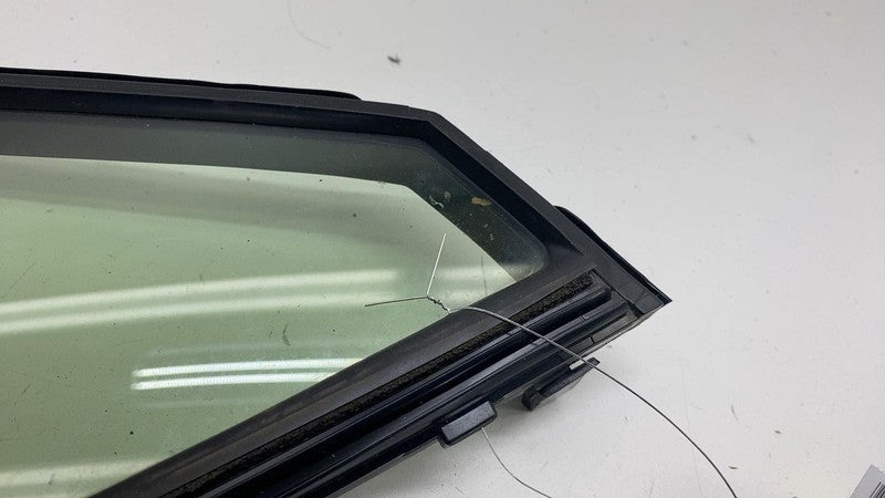 68215 10010 ⭕ 2018-2022 CHR Front Right Door Corner Fixed Quarter Window Glass 68215-10010