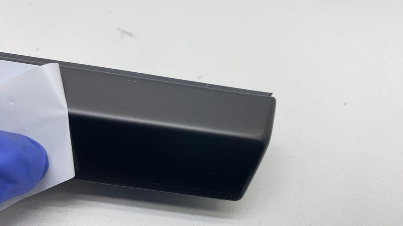 108068100H ⭕ 2021-2025 Tesla Model 3 Front Left Door Window Outer Belt Molding 1080681-00-H