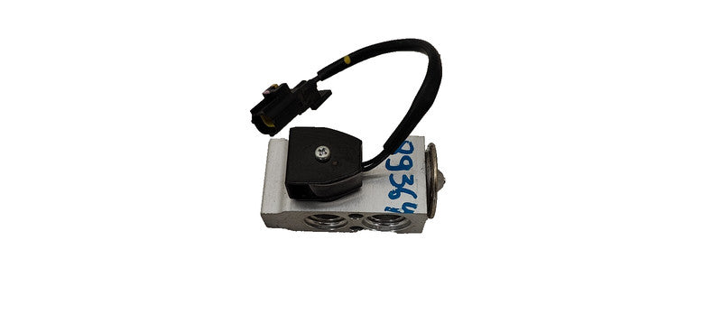 6008481 00 A ⭕ 12-15 Tesla Model S A/C Suction Line Valve w/ Solenoid Assembly 6008481-00-A