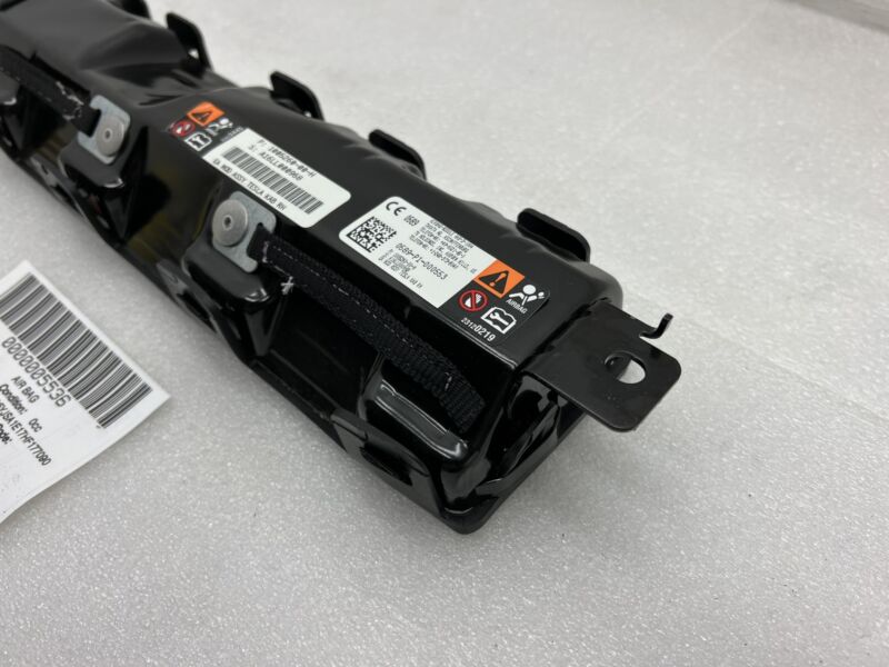 1005260-00-H 2016-2020 Tesla Model S X Front Passenger Side Knee Safety Module Right RH Assy