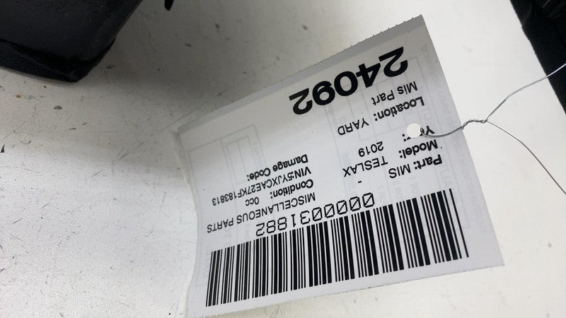 103595700A 2016-2020 Tesla Model X Rear 3rd Row C-Pillar Upper Trim Panel Left 1035957-00-A