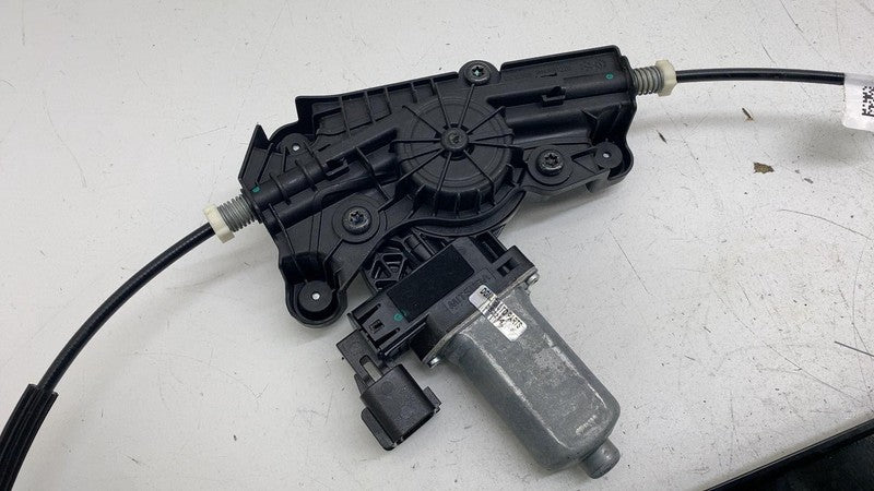 ⭕ 2022-2025 Rivian R1S Rear Right Door Window Regulator Assembly RH PT
