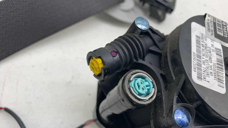 ⭕ 2017-2023 Tesla Model 3 Front Right 1st Row Seat Belt & Retractor 10