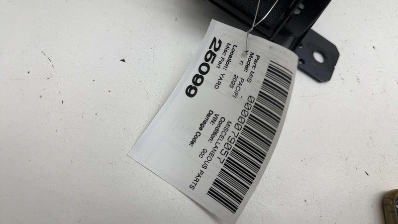 ⭕ 2017-2025 Chrysler Pacifica Rear Center 3rd Row Seat Belt Retractor Black OEM