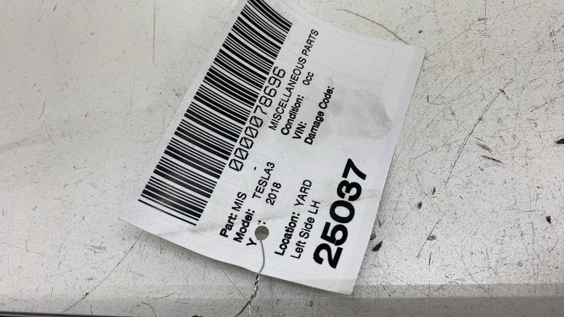 109297800B ⭕ 2017-2023 Tesla Model 3 Left B-Pillar Applique Glass Trim Molding 1100437-00-C